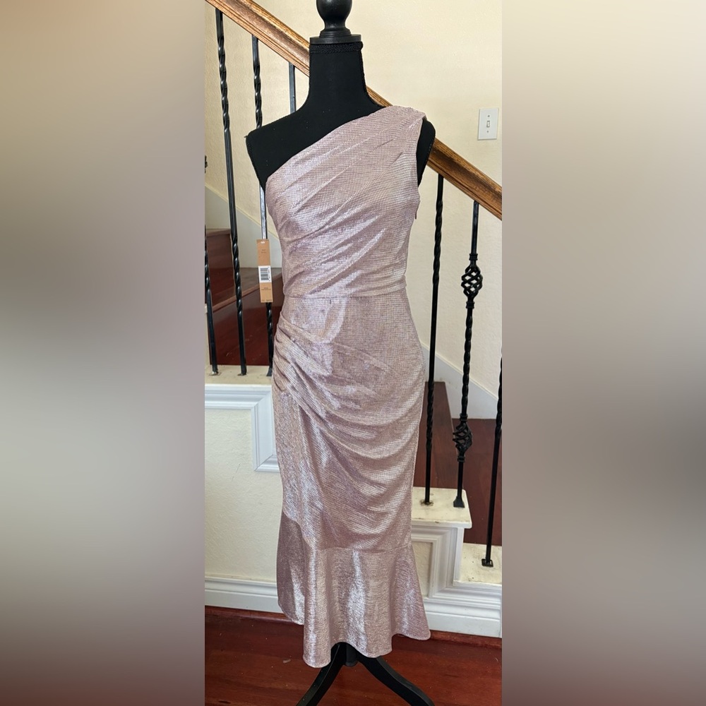 RACHEL Rachel Roy One Shoulder Dress in Metallic Pink